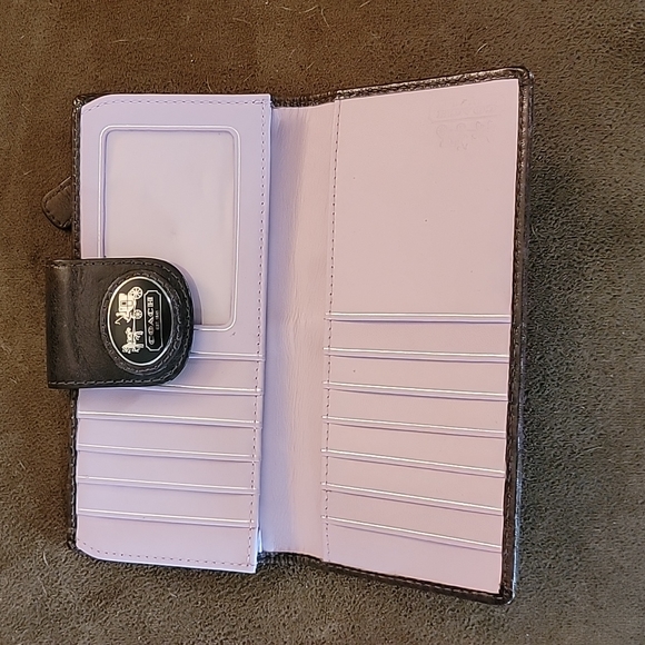 Coach Slim Wallet - Picture 2 of 7